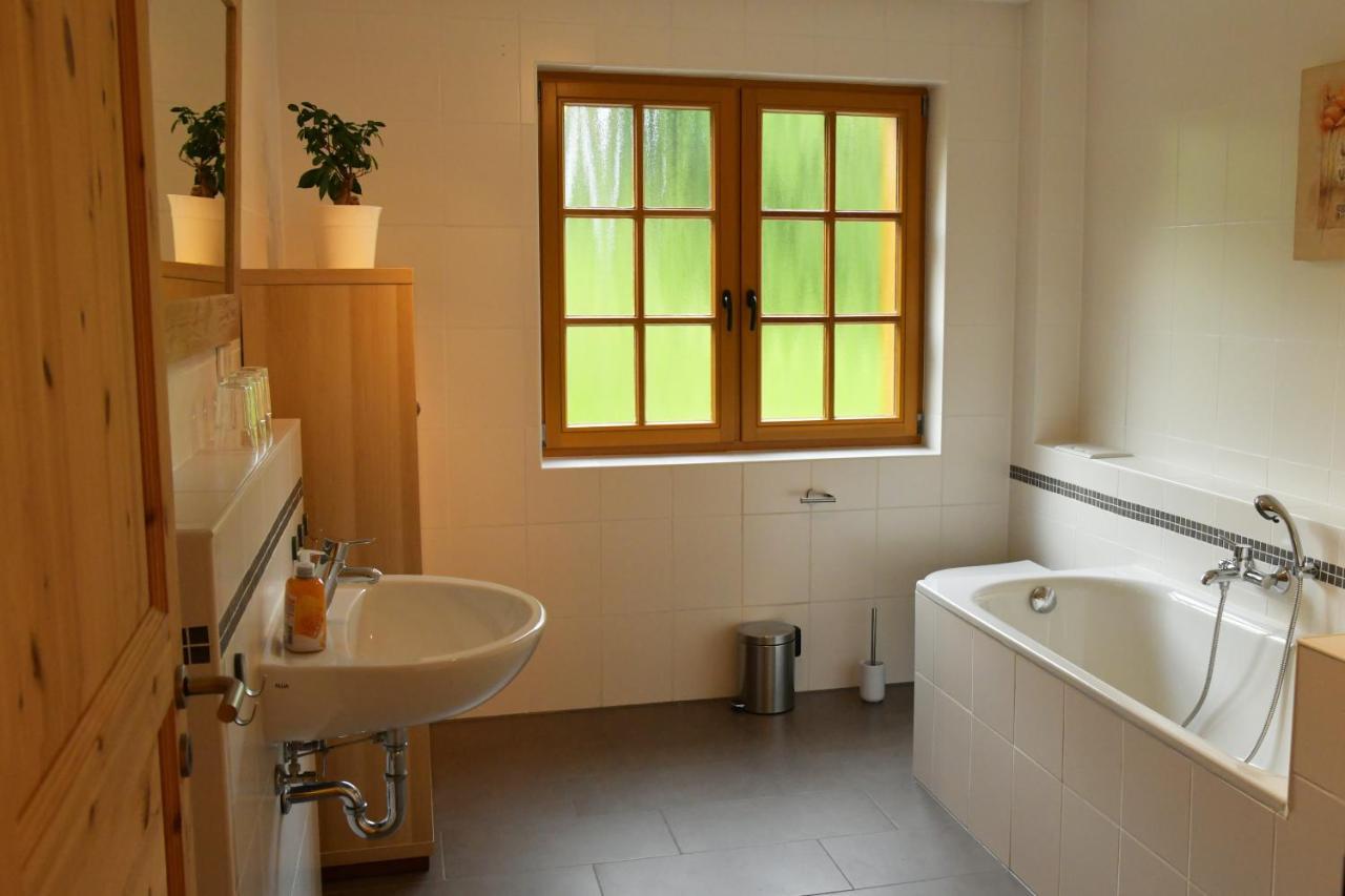 Haus Alpenrose Zum Vic Apartamento